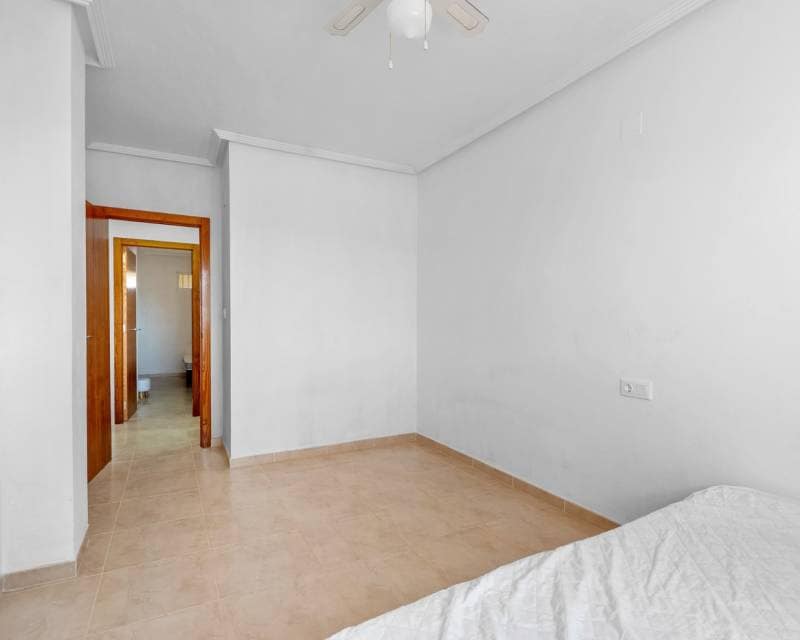 3 soveværelse Lejlighed til salg i Orihuela Costa med swimmingpool - € 189.000 (Ref: 10076881)