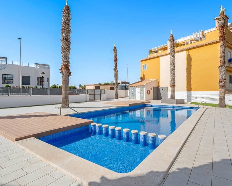 3 soveværelse Lejlighed til salg i Orihuela Costa med swimmingpool - € 189.000 (Ref: 10076881)