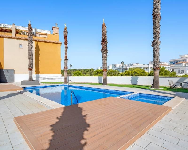 3 soveværelse Lejlighed til salg i Orihuela Costa med swimmingpool - € 189.000 (Ref: 10076881)