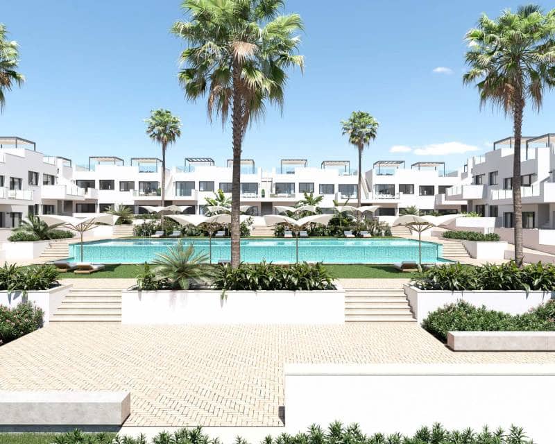 Casa de 2 habitaciones en Torrevieja en venta con piscina - 329.900 € (Ref: 10077136)