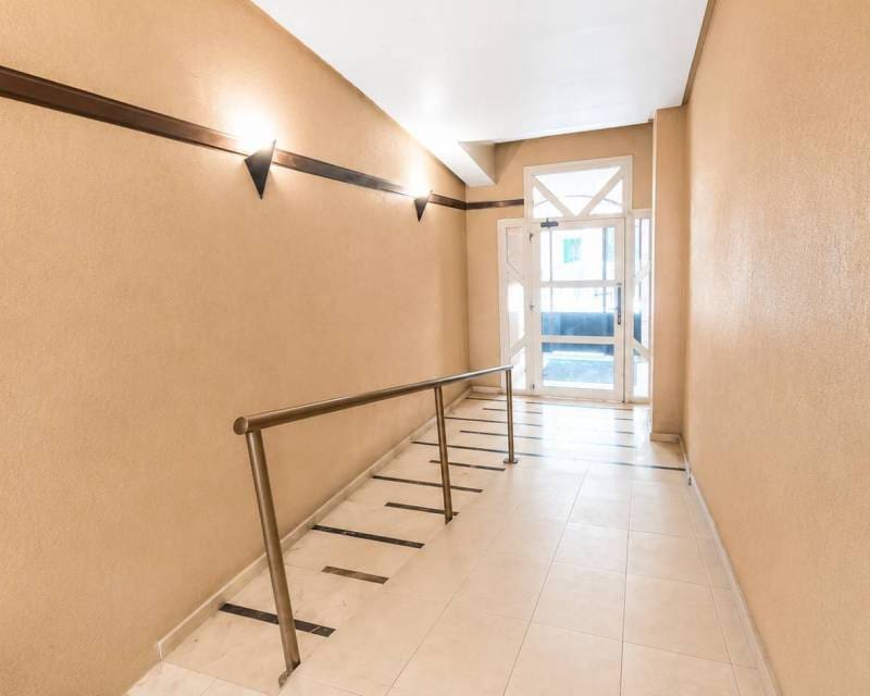 3 sovrum Lägenhet till salu i Torrevieja - 310 000 € (Ref: 10077274)
