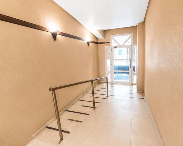 3 quarto Apartamento para venda em Las Piscinas Naturales, Torrevieja - 310 000 € (Ref: 10077274)