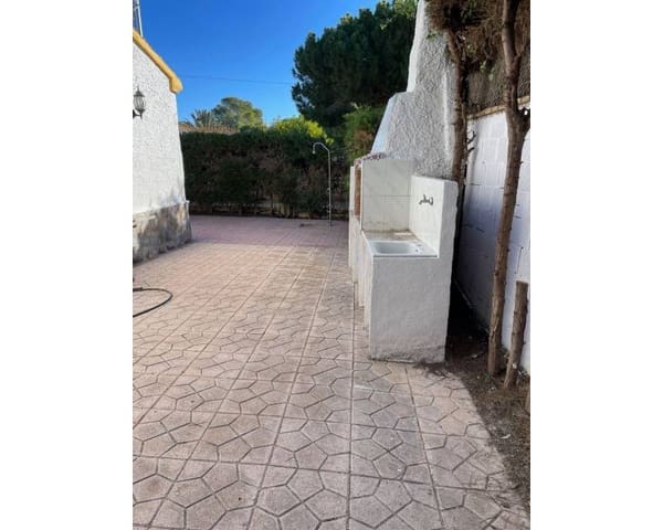 3 Zimmer Villa zu verkaufen in Punta Prima, Orihuela mit Garage - 520.000 € (Ref: 10079084)