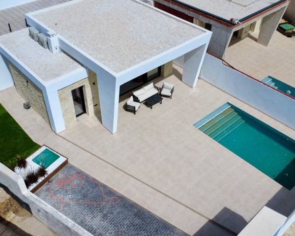 3 sovrum Villa till salu i Los Balcones med pool garage - 790 000 € (Ref: 10079085)