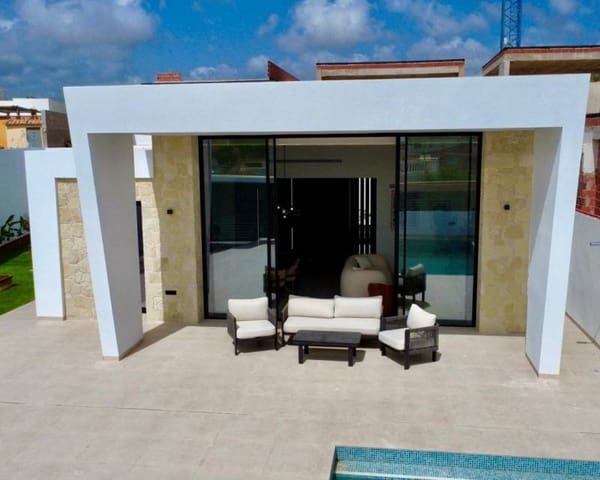 3 sovrum Villa till salu i Los Balcones med pool garage - 790 000 € (Ref: 10079085)