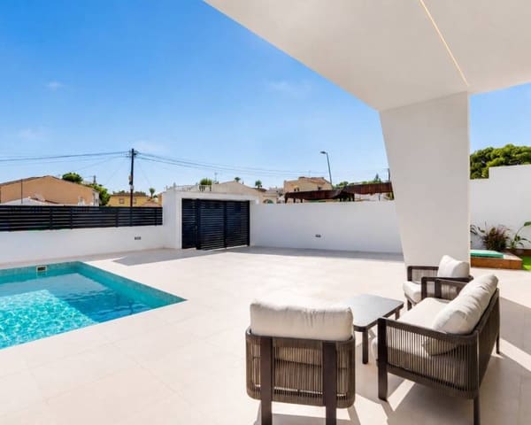 3 sovrum Villa till salu i Los Balcones med pool garage - 790 000 € (Ref: 10079085)