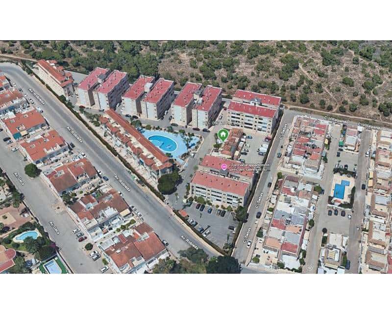 2 Zimmer Haus zu verkaufen in Torrevieja mit Pool Garage - 286.500 € (Ref: 10079854)