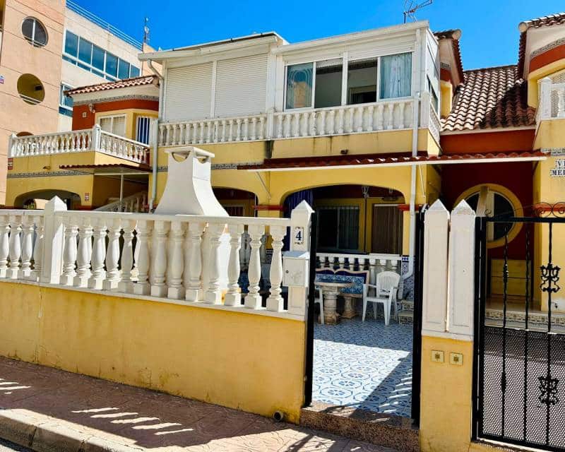 2 Zimmer Haus zu verkaufen in Torrevieja mit Pool Garage - 286.500 € (Ref: 10079854)