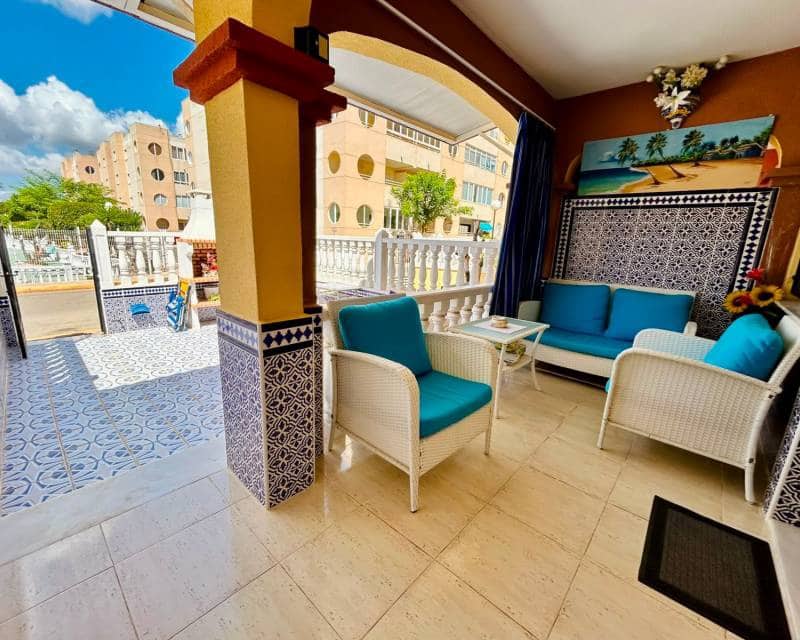 2 Zimmer Haus zu verkaufen in Torrevieja mit Pool Garage - 286.500 € (Ref: 10079854)