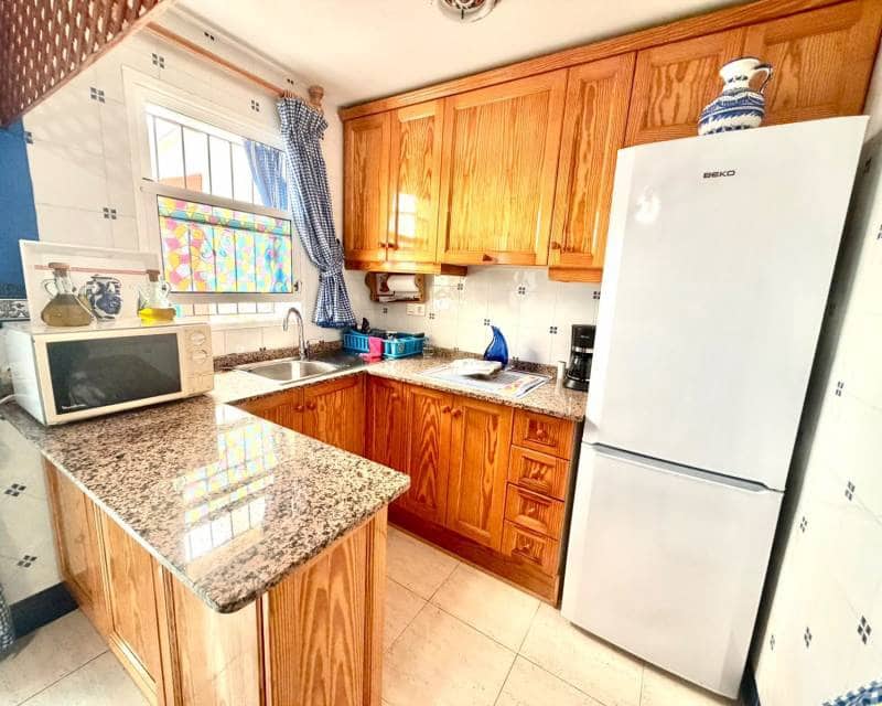 2 Zimmer Haus zu verkaufen in Torrevieja mit Pool Garage - 286.500 € (Ref: 10079854)