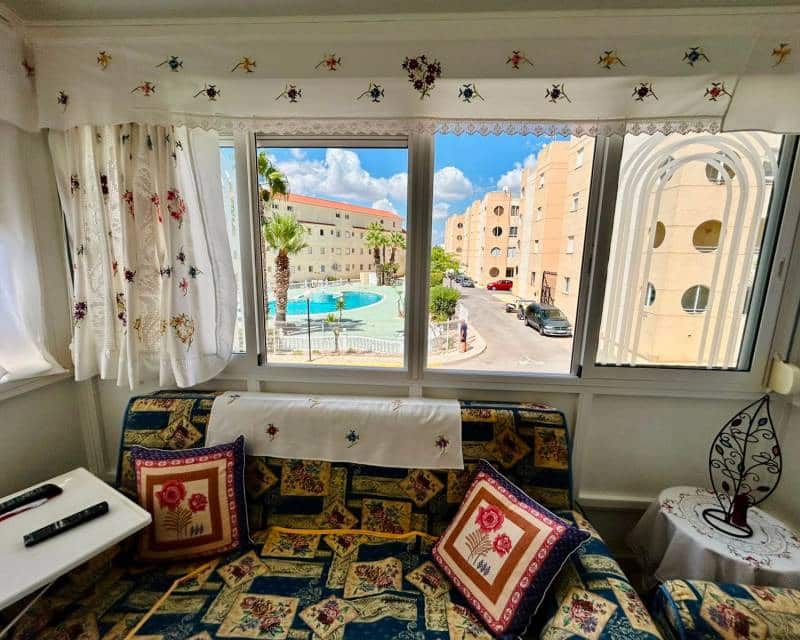 2 Zimmer Haus zu verkaufen in Torrevieja mit Pool Garage - 286.500 € (Ref: 10079854)