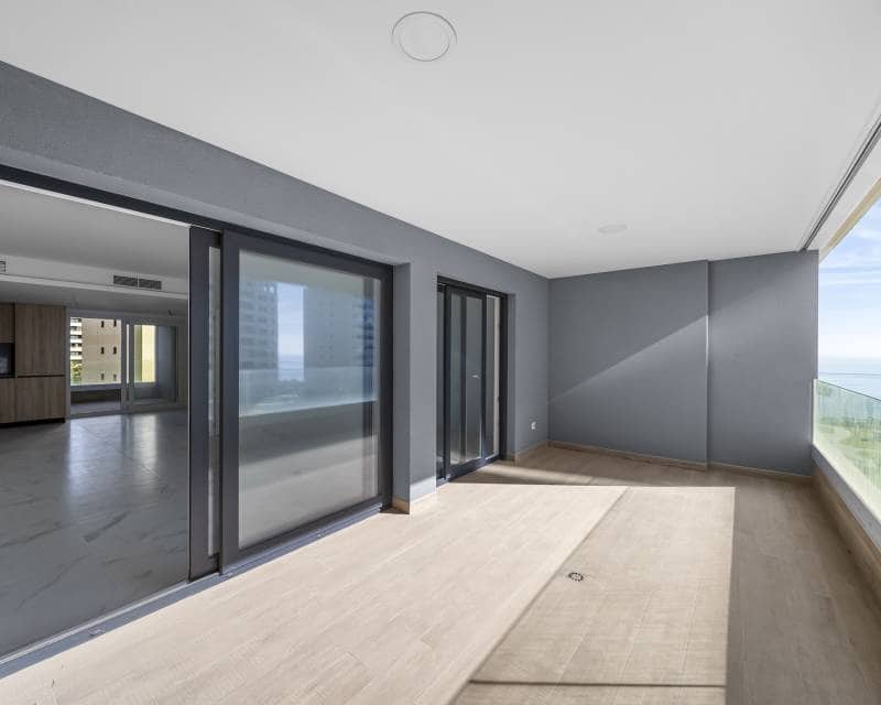 3 quarto Apartamento para venda em Punta Prima com piscina - 575 000 € (Ref: 10082097)