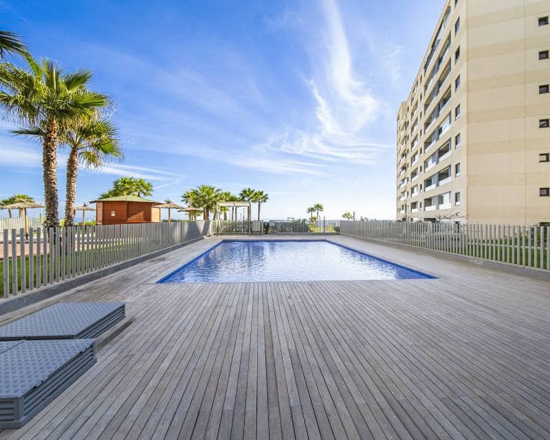 3 quarto Apartamento para venda em Punta Prima com piscina - 575 000 € (Ref: 10082097)