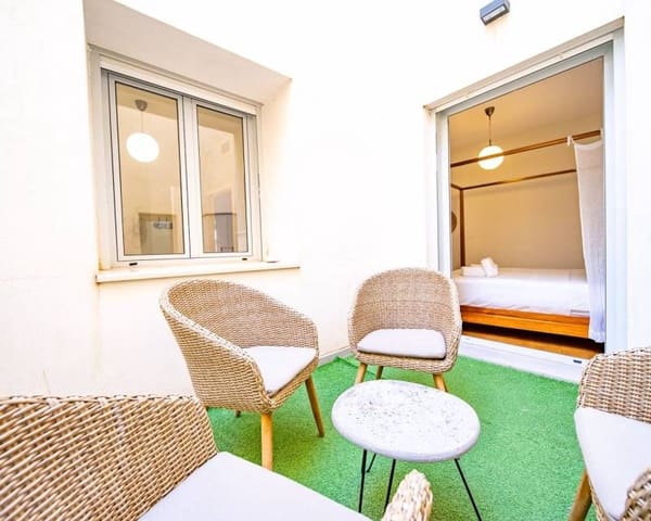 2 Zimmer Apartment zu verkaufen in Casco Antiguo - Sant Cruz - Ayuntamiento, Alicante / Alacant Stadt - 275.000 € (Ref: 10082100)