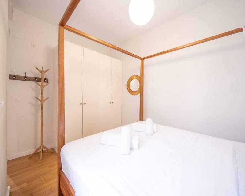 2 Zimmer Apartment zu verkaufen in Alicante / Alacant Stadt - 275.000 € (Ref: 10082100)