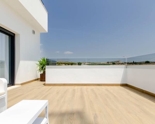 Chalet de 3 habitaciones en Vistabella, Orihuela en venta - 459.000 € (Ref: 10082101)