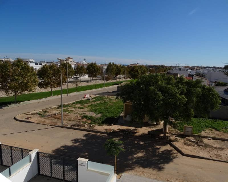 3 bedroom Townhouse for sale in Pilar de la Horadada - € 325,000 (Ref: 10084919)