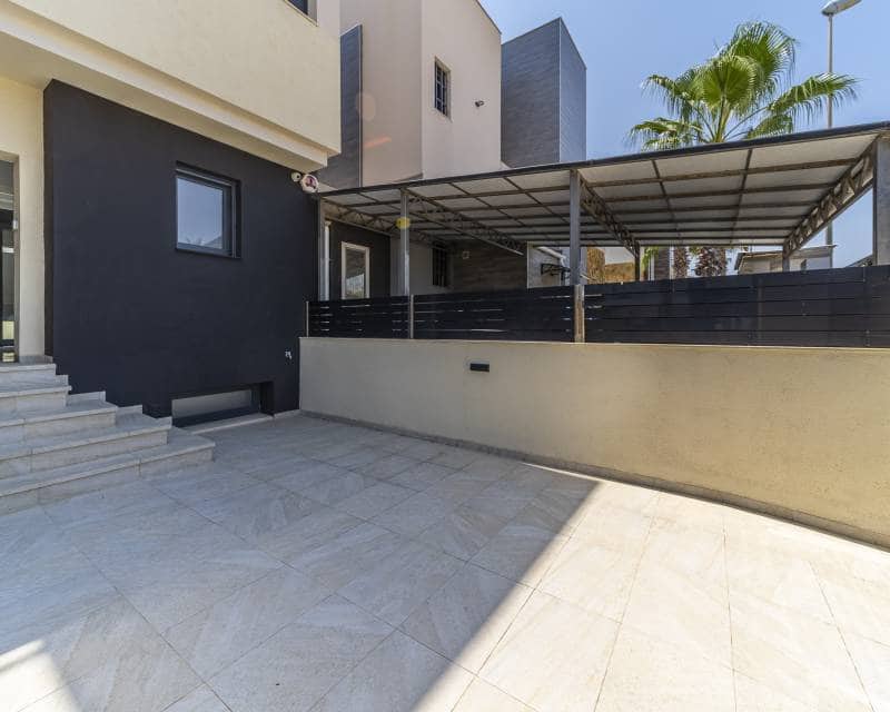 4 soveværelse Villa til salg i Orihuela Costa med swimmingpool - € 759.000 (Ref: 10088493)