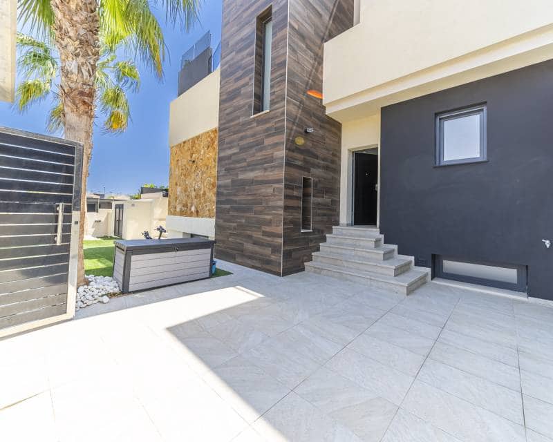 4 soveværelse Villa til salg i Orihuela Costa med swimmingpool - € 759.000 (Ref: 10088493)