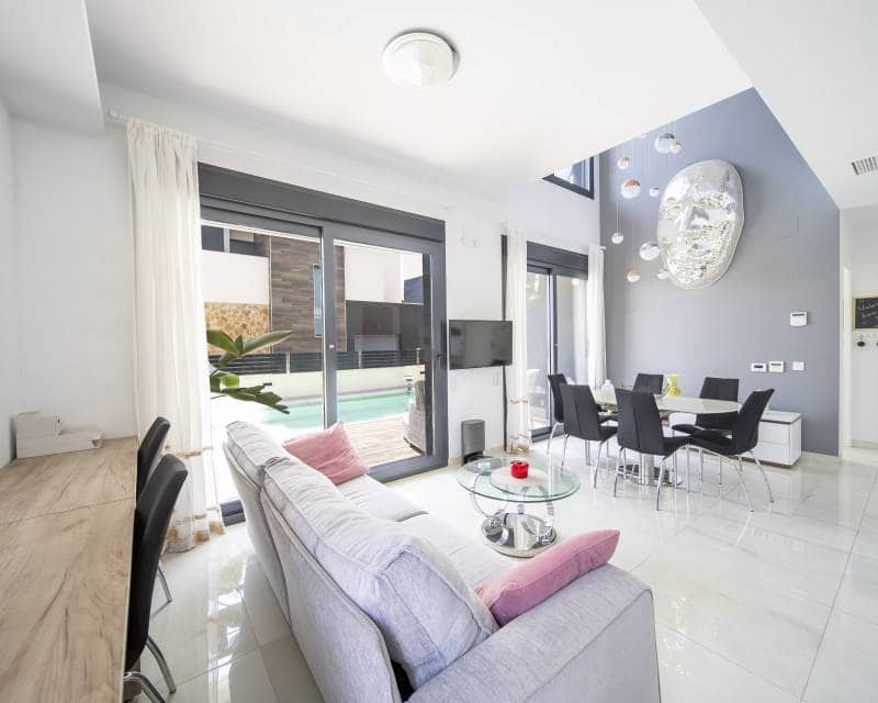 4 soveværelse Villa til salg i Orihuela Costa med swimmingpool - € 759.000 (Ref: 10088493)