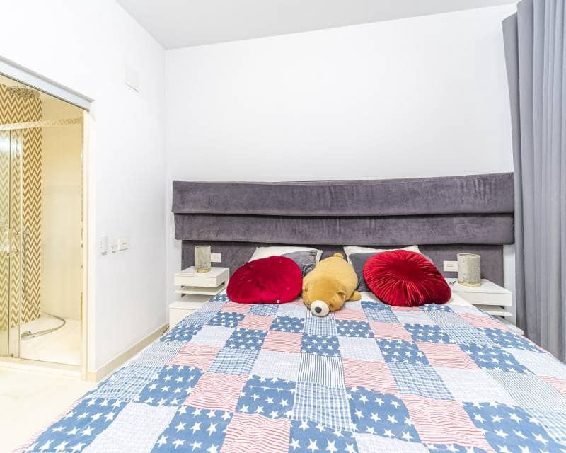 4 soveværelse Villa til salg i Orihuela Costa med swimmingpool - € 759.000 (Ref: 10088493)