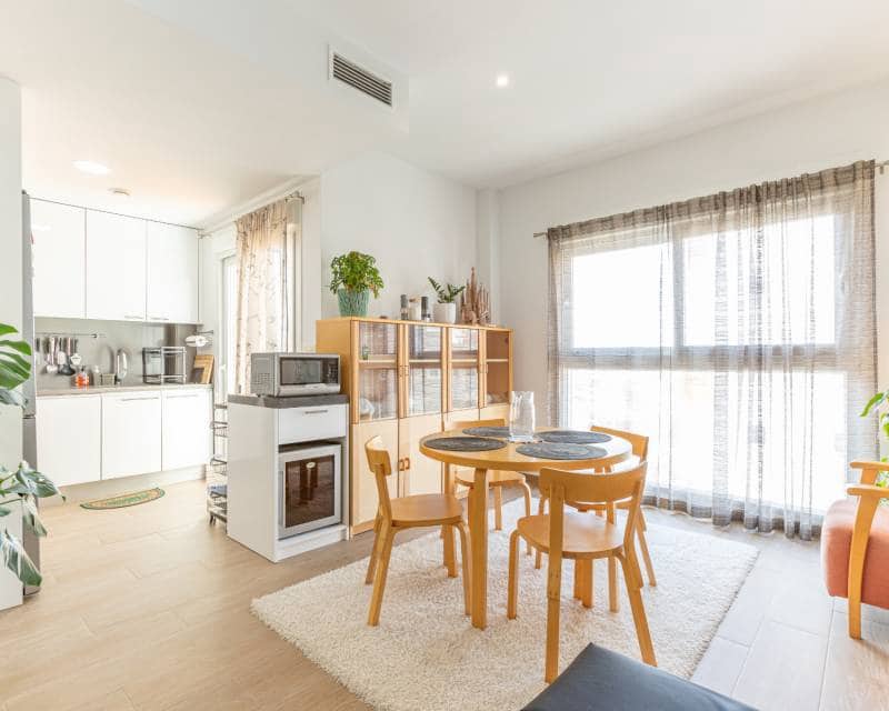 2 soverom Leilighet til salgs i Torrevieja med svømmebasseng - € 197 000 (Ref: 10088494)