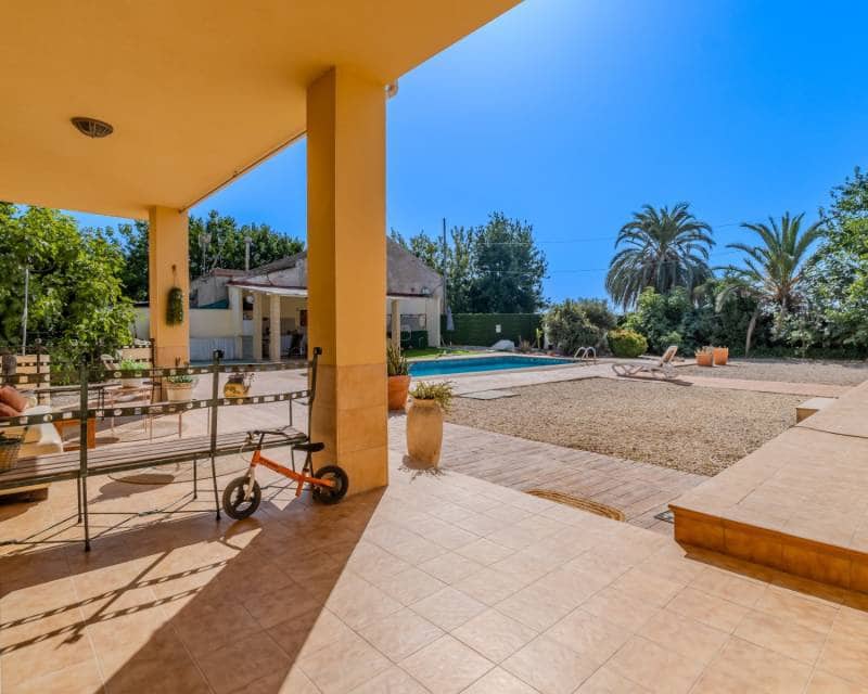 8 quarto Quinta/Casa Rural para venda em Almoradi com piscina garagem - 950 000 € (Ref: 10088499)