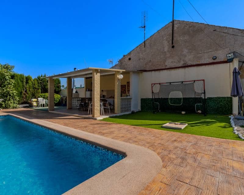 8 quarto Quinta/Casa Rural para venda em Almoradi com piscina garagem - 950 000 € (Ref: 10088499)