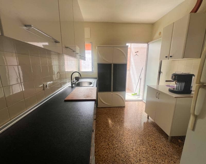 Apartamento de 4 habitaciones en Guardamar del Segura en venta con garaje - 195.000 € (Ref: 10091572)