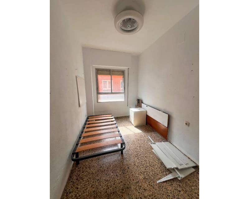 Apartamento de 4 habitaciones en Guardamar del Segura en venta con garaje - 195.000 € (Ref: 10091572)