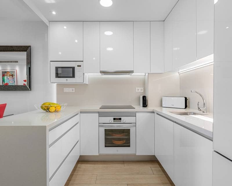 2 soverom Penthouse til salgs i Torrevieja med svømmebasseng - € 295 000 (Ref: 10094818)