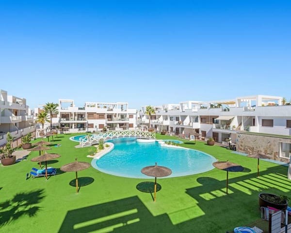 2 soverom Penthouse til salgs i Los Balcones - Los Altos, Torrevieja med svømmebasseng - € 295 000 (Ref: 10094818)