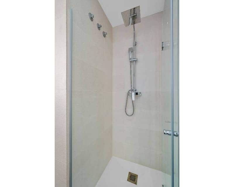 2 soverom Penthouse til salgs i Torrevieja med svømmebasseng - € 295 000 (Ref: 10094818)