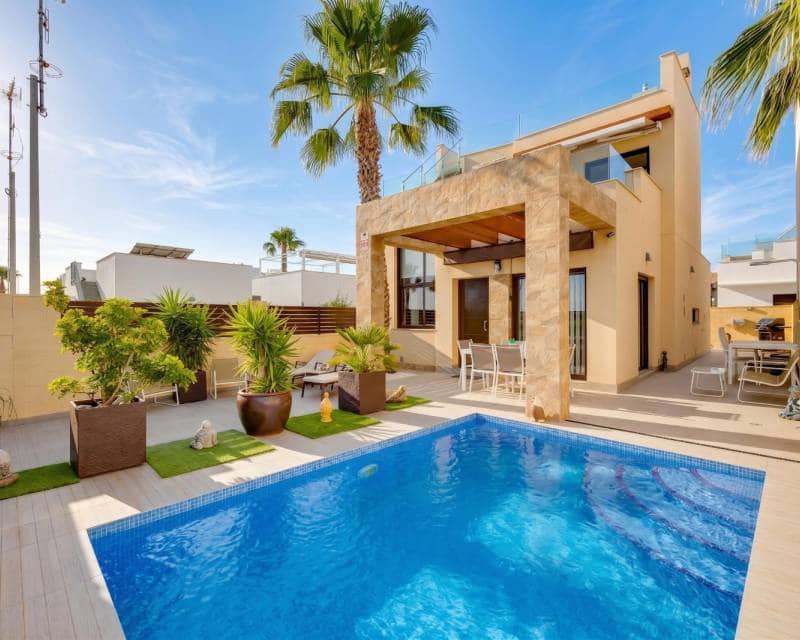3 bedroom Villa for sale in Ciudad Quesada with pool garage - € 379,969 (Ref: 10095351)