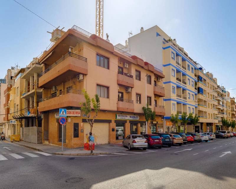 5 sypialnia Apartament na sprzedaż w Torrevieja - 224 969 € (Ref: 10097284)