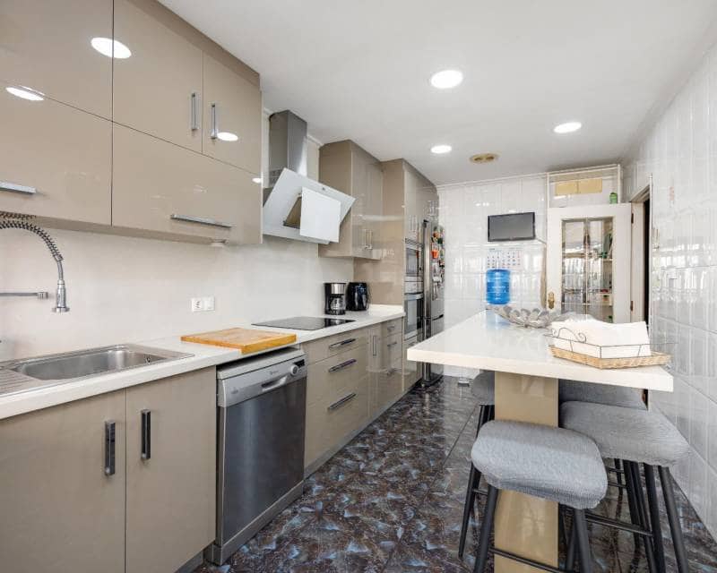 5 sypialnia Apartament na sprzedaż w Torrevieja - 224 969 € (Ref: 10097284)