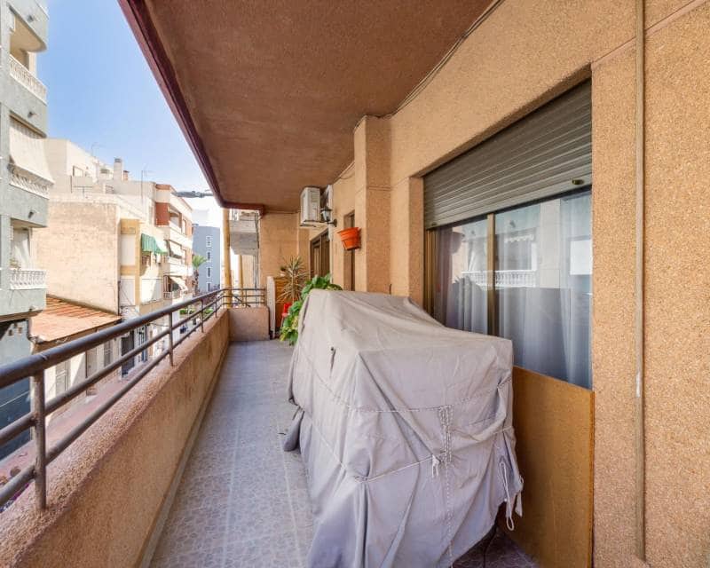 5 sypialnia Apartament na sprzedaż w Torrevieja - 224 969 € (Ref: 10097284)