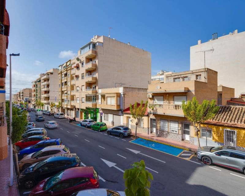 5 sypialnia Apartament na sprzedaż w Torrevieja - 224 969 € (Ref: 10097284)