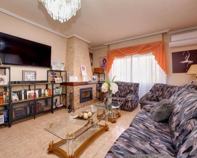 5 sypialnia Apartament na sprzedaż w Torrevieja - 224 969 € (Ref: 10097284)