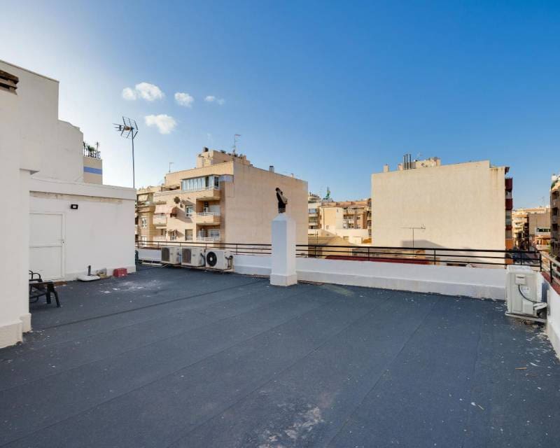 5 sypialnia Apartament na sprzedaż w Torrevieja - 224 969 € (Ref: 10097284)