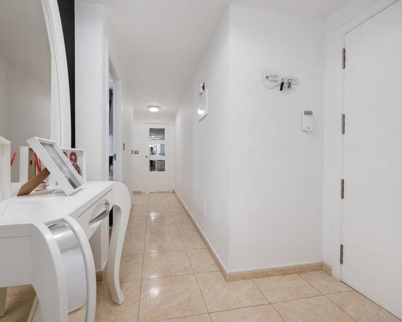 3 makuuhuone Huoneisto myytävänä paikassa Torrevieja mukana 
autotalli - 224 969 € (Ref: 10097286)