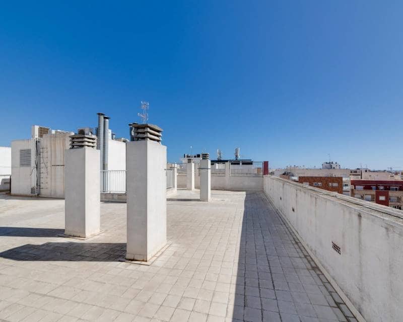 3 makuuhuone Huoneisto myytävänä paikassa Torrevieja mukana 
autotalli - 224 969 € (Ref: 10097286)