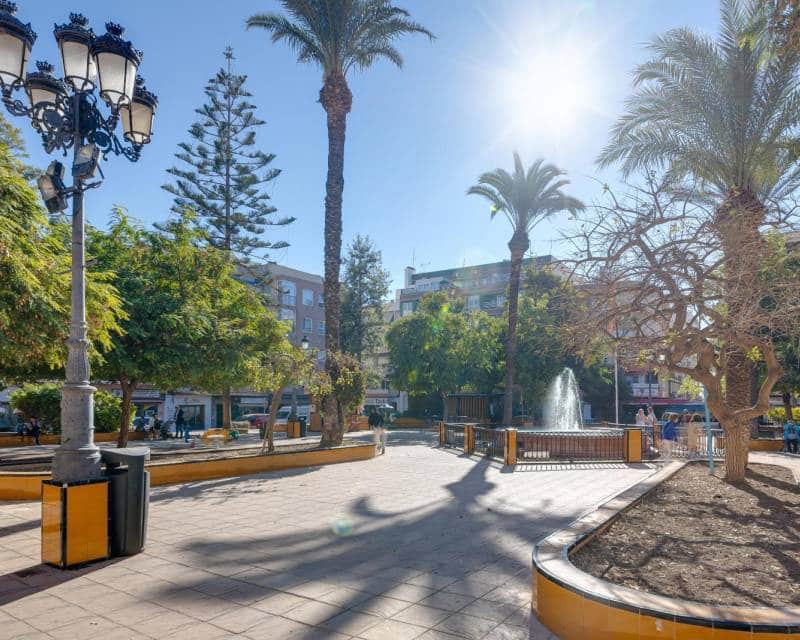 3 makuuhuone Huoneisto myytävänä paikassa Torrevieja mukana 
autotalli - 224 969 € (Ref: 10097286)