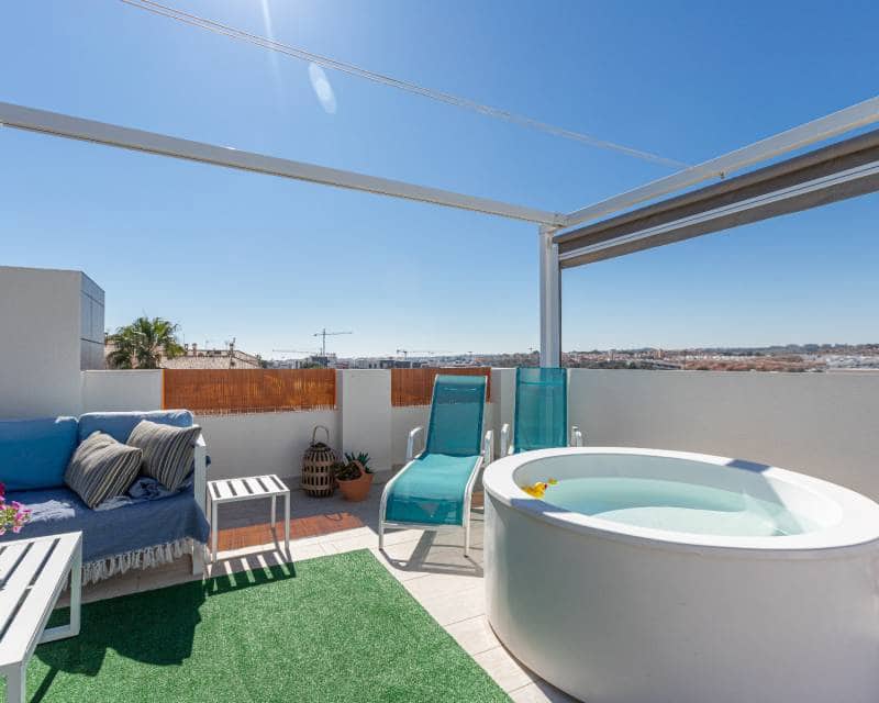 2 sovrum Hus till salu i Los Altos med pool - 265 000 € (Ref: 10098869)