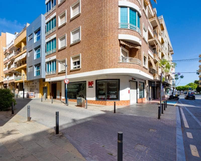 Ático de 3 habitaciones en Torrevieja en venta con garaje - 310.969 € (Ref: 10098870)