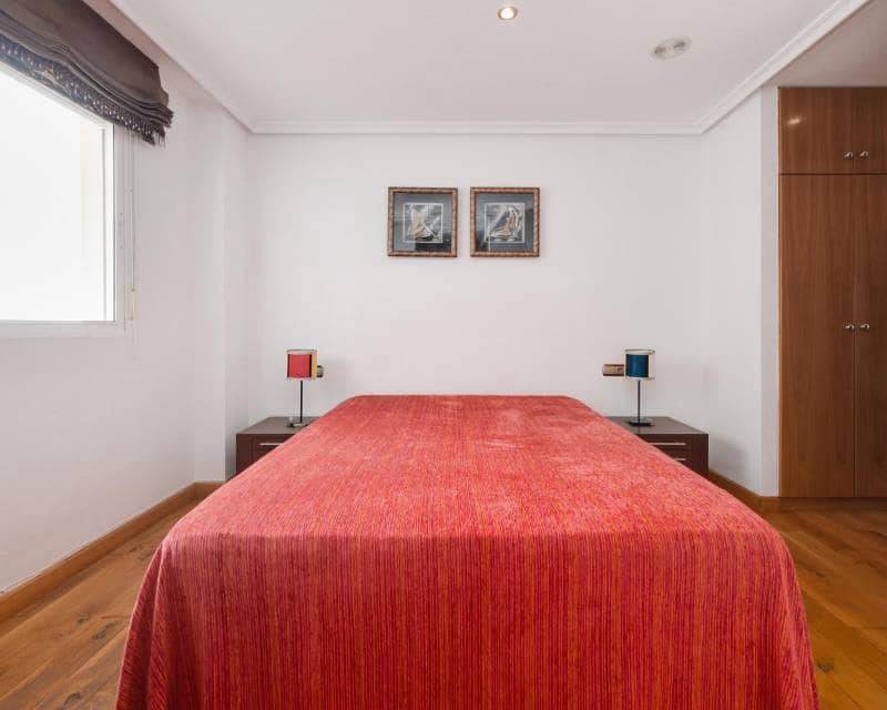 Ático de 3 habitaciones en Torrevieja en venta con garaje - 310.969 € (Ref: 10098870)