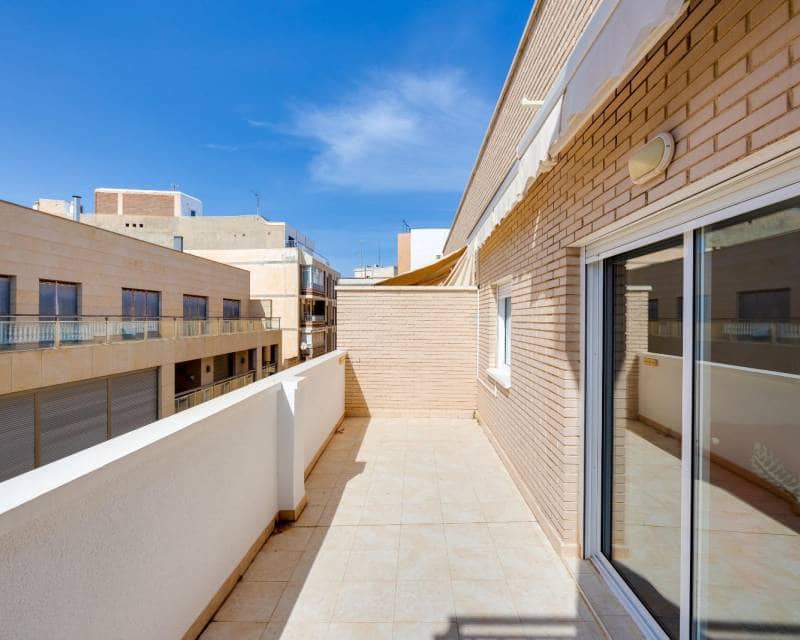 Ático de 3 habitaciones en Torrevieja en venta con garaje - 310.969 € (Ref: 10098870)