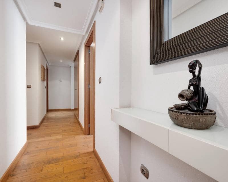 Ático de 3 habitaciones en Torrevieja en venta con garaje - 310.969 € (Ref: 10098870)