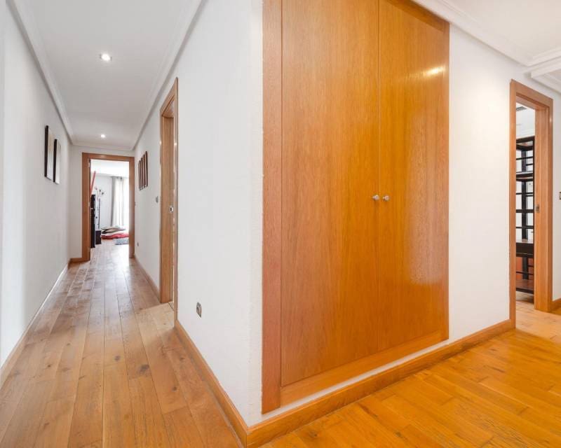Ático de 3 habitaciones en Torrevieja en venta con garaje - 310.969 € (Ref: 10098870)