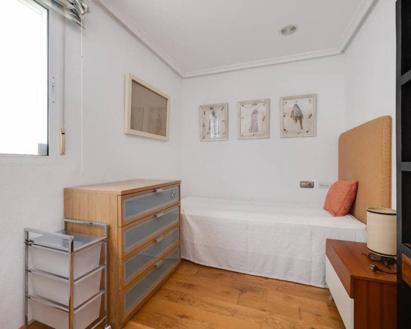 Ático de 3 habitaciones en Torrevieja en venta con garaje - 310.969 € (Ref: 10098870)